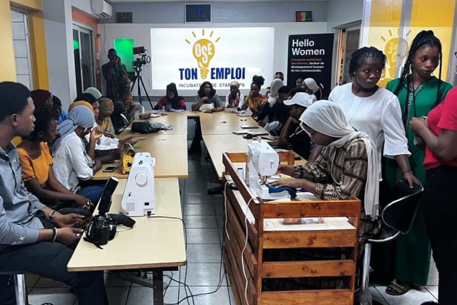 Investir dans l'avenir de Conakry : Création d'entreprises à impact pour l'emploi des jeunes