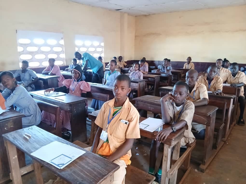 Soutien à la réhabilitation des écoles prioritaires